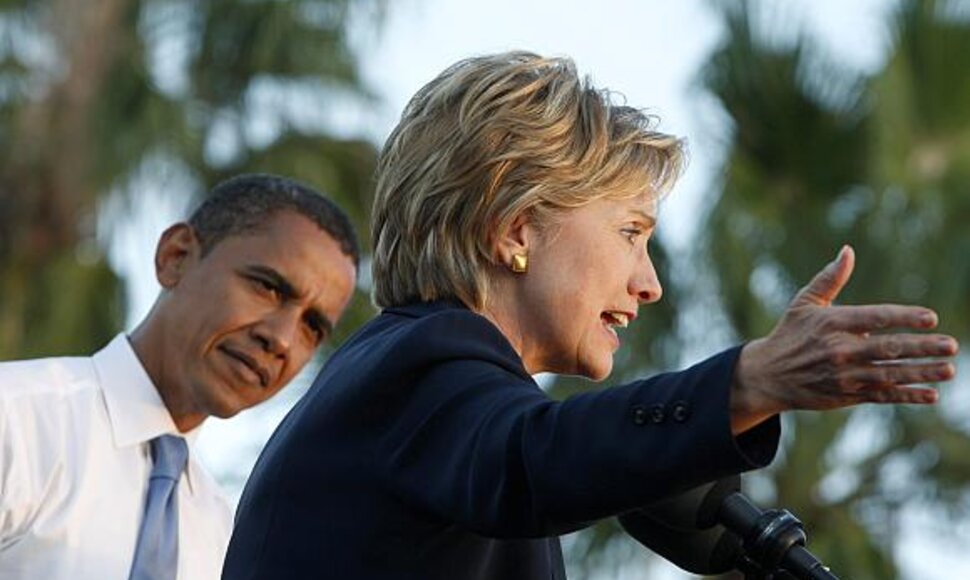 Teigiama, kad H.Clinton jau priėmė sprendimą dirbti B.Obamos komandoje.