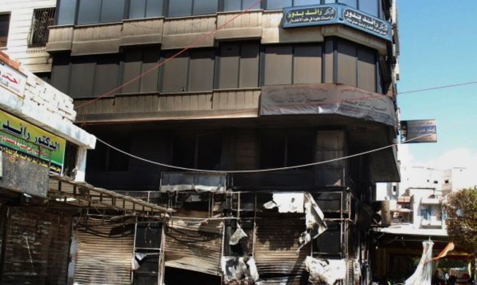 Per protestus sudegintas pastatas Latakijoje