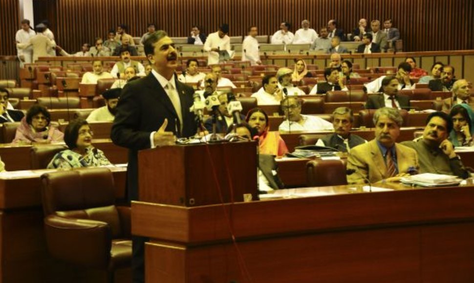 Yousufas Raza Gilani kalba Pakistano parlamente.
