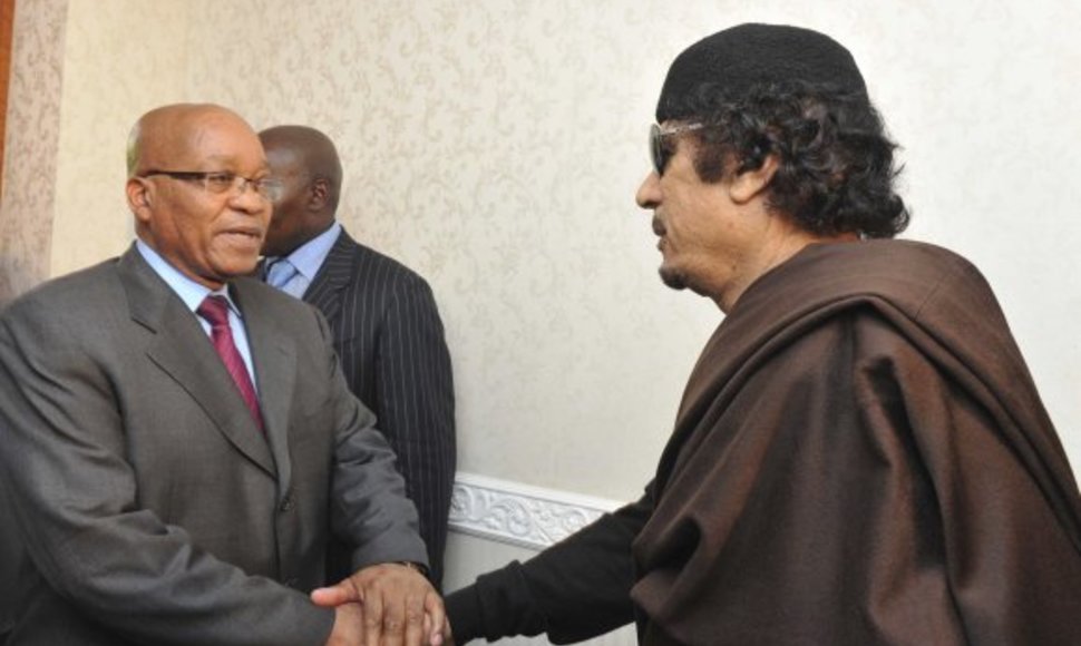 Jacobas Zuma ir Muamaras Kadhafi
