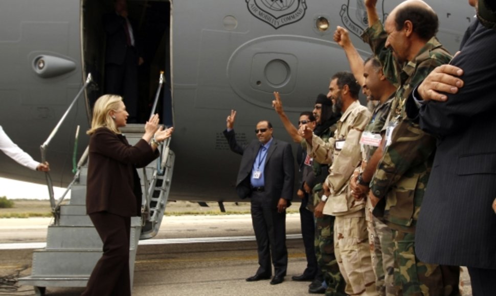 Hillary Clinton atvyko į Tripolį.