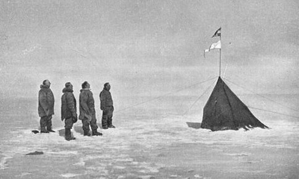 Roaldo Amundseno ekspedicija Pietų ašigalį pasiekė 1911 m. gruodžio 14 d.