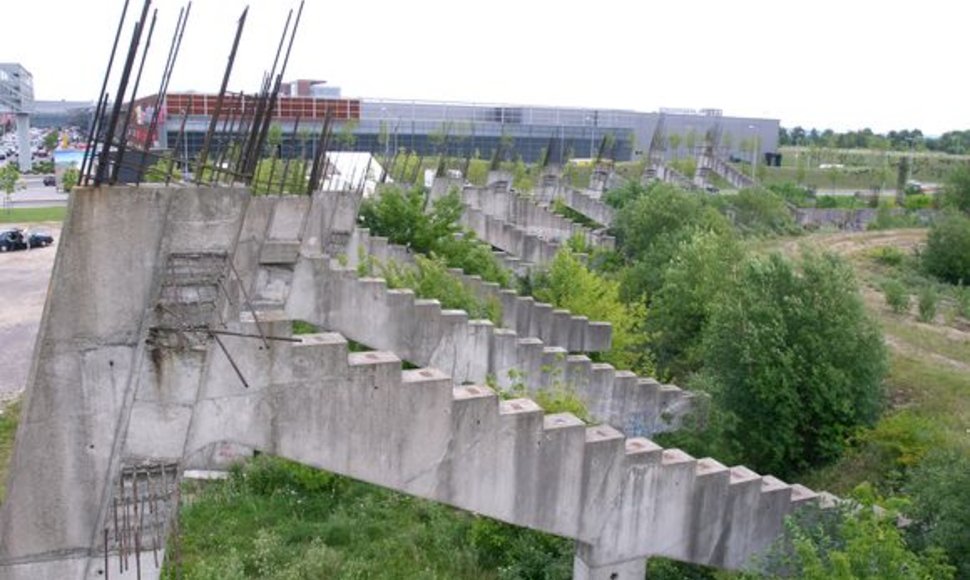Nebaigtas statyti Nacionalinis stadionas Vilniuje.