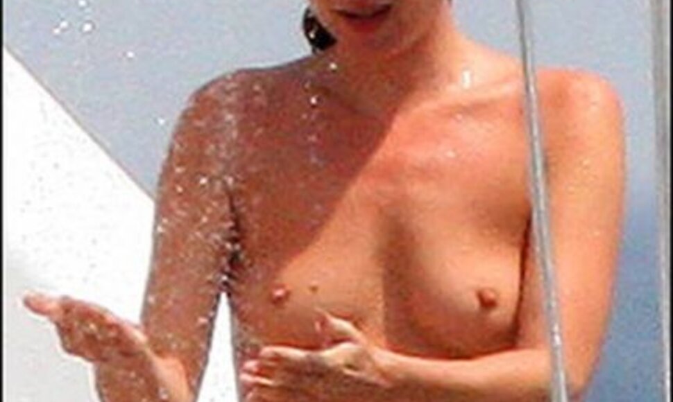 Kate Moss kūnas žavi gerbėjus.