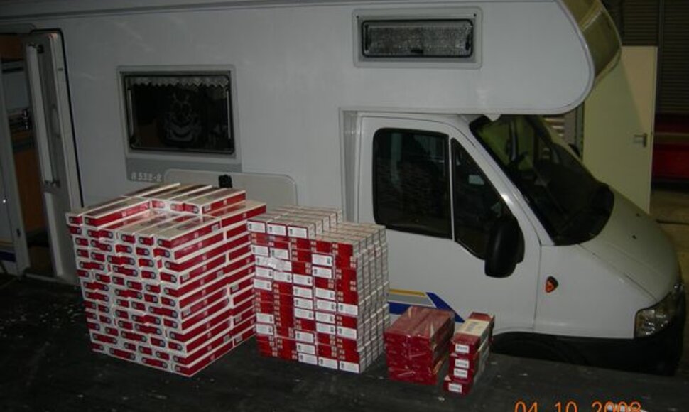 Vokietijos piliečio automobilyje – kontrabandinės cigaretės.