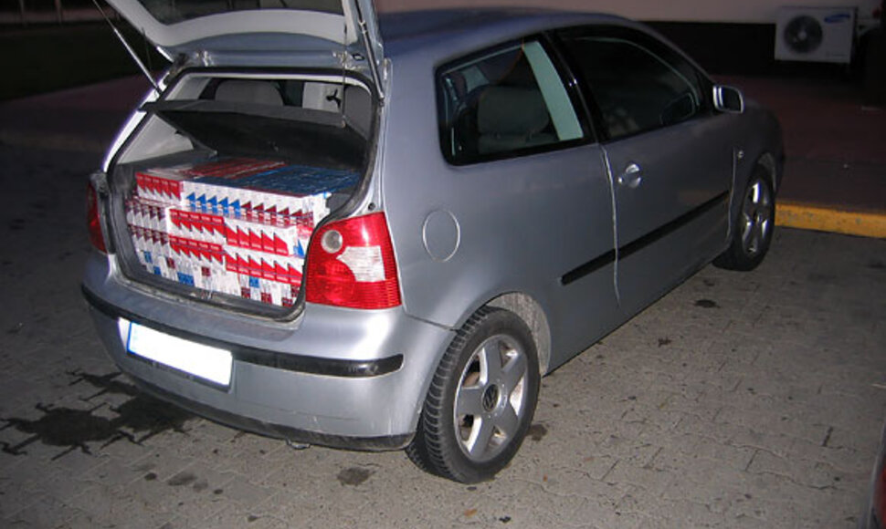 Į Lenkiją vežtos kontrabandinės cigaretės