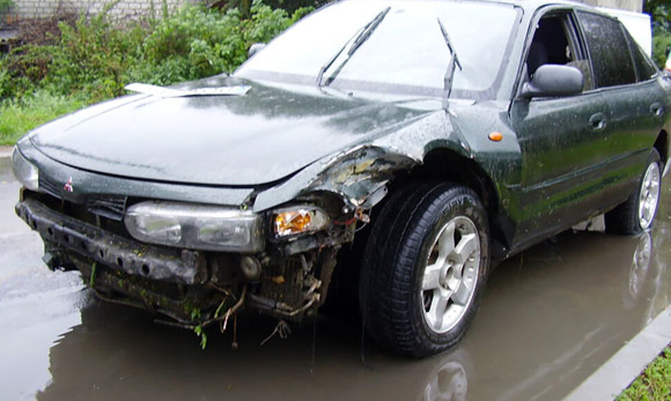 Įžūlaus vairuotojo automobilis