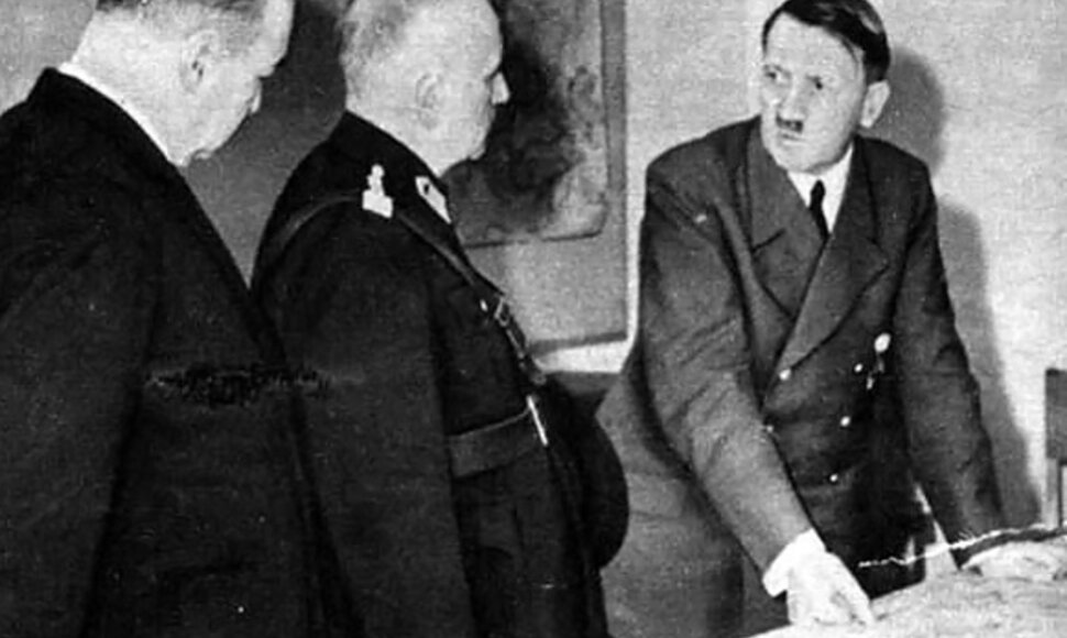 Adolfas Hitleris