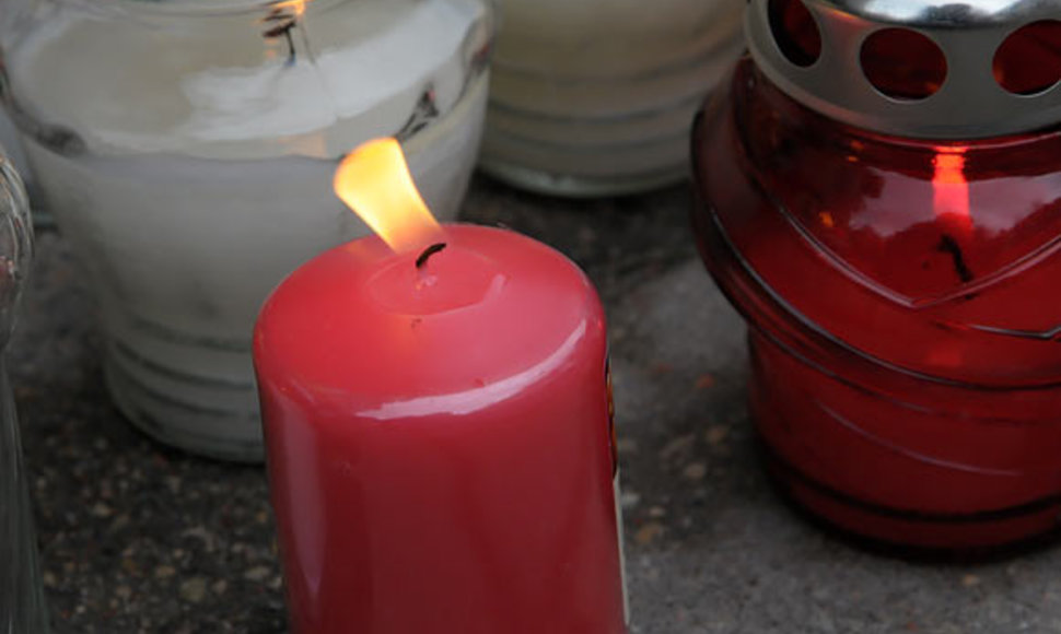 Žvakutės prie Lenkijos ambasados