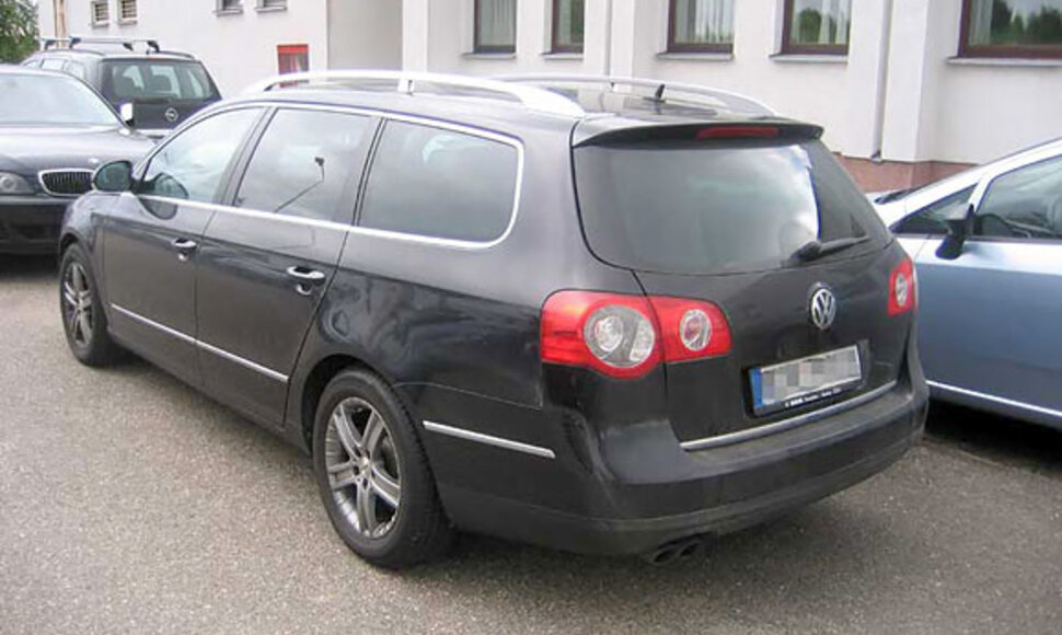 Pasieniečių sulaikytas vogtas automobilis