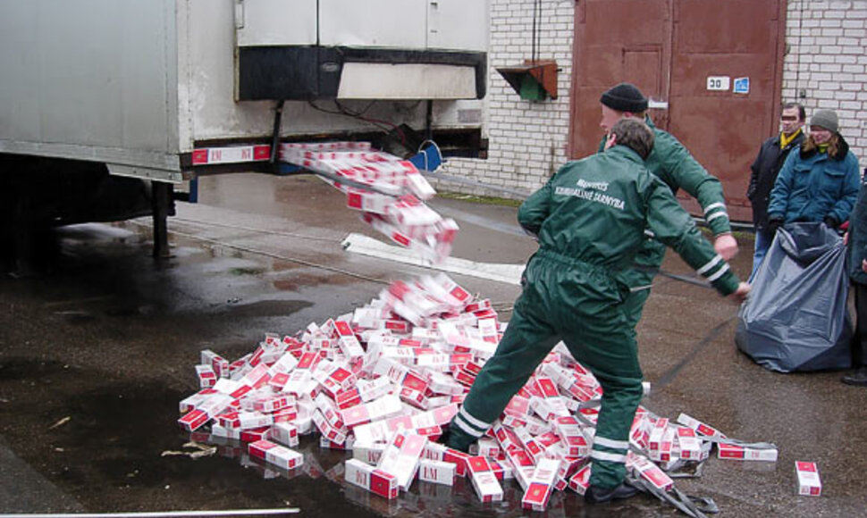 MKT pareigūnai aptinka cigarečių kontrabandą