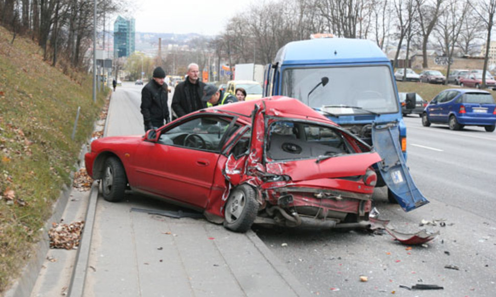 Avarijos vietoje kylant į Šeškinės kalną
