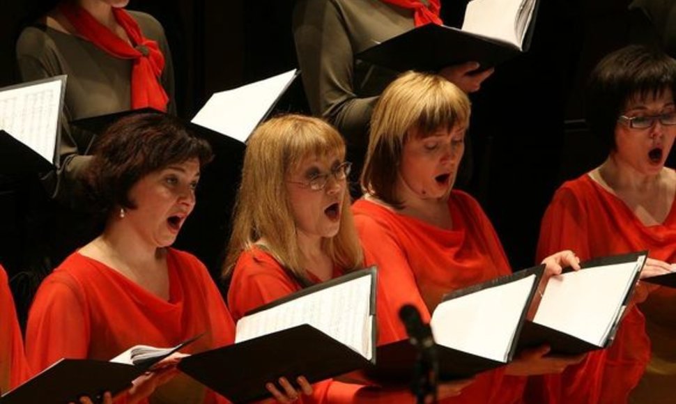 Choras „Aukuras“ per 15-a gyvavimo metų surengė per 400 koncertų. 