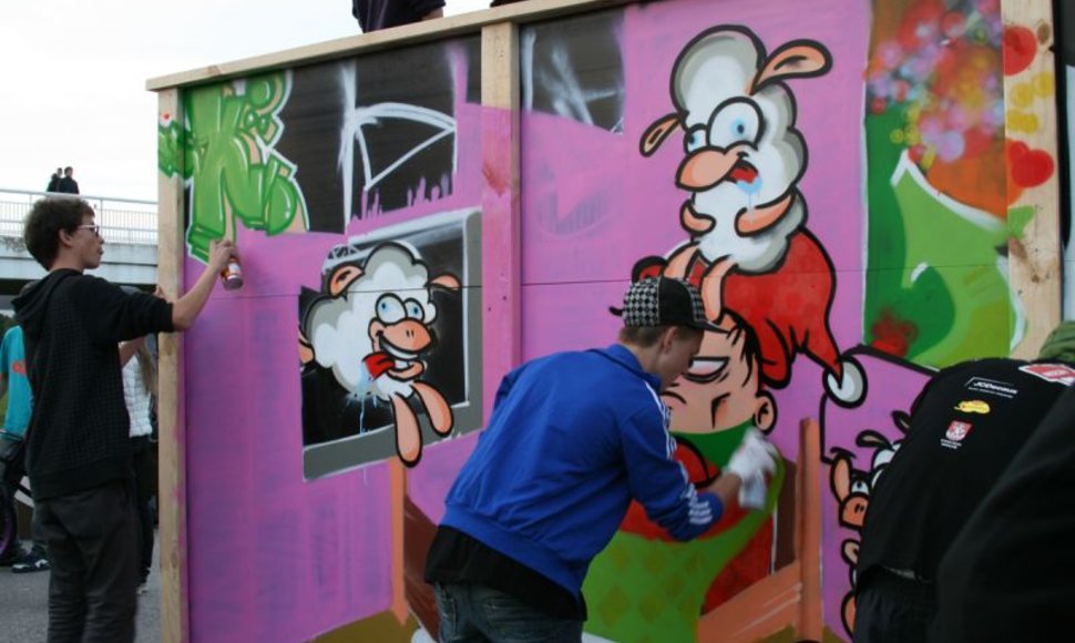 Grafitų festivalyje „NESCAFÉ Street Art 2010“ triumfavo vilniečiai.