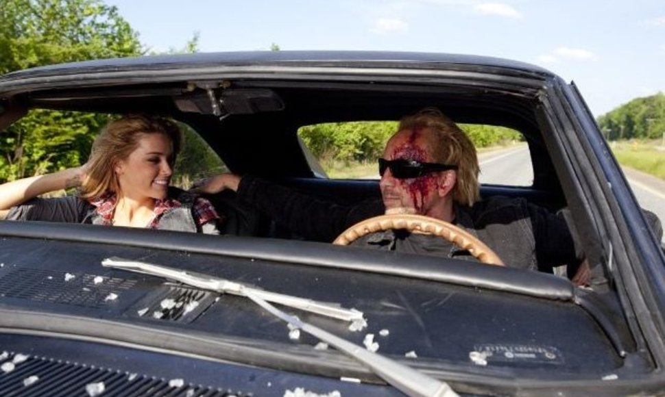 Filme „Piktas vairuotojas 3D“ Nicolui Cage`ui labiausiai patiko netekti akies.