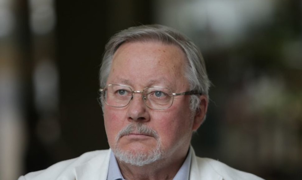 V.Landsbergis