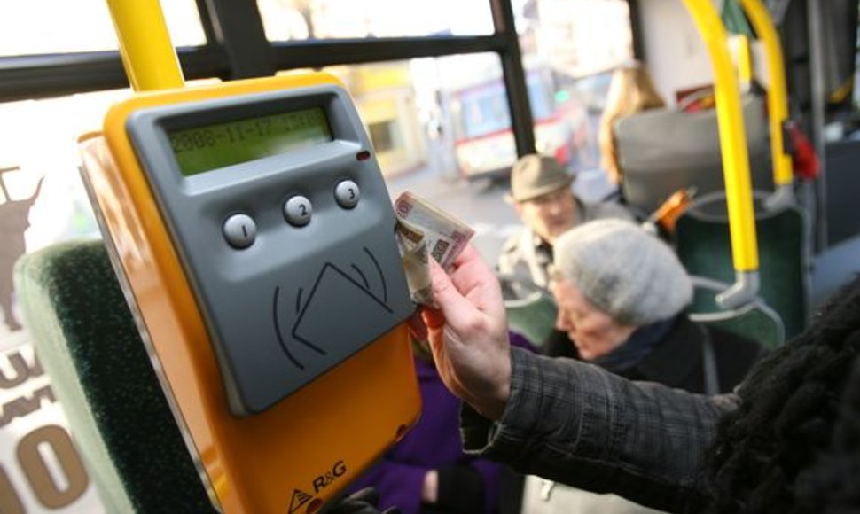 Nauja serija vienkartinių bilietų, tinkamų naudoti Kauno miesto autobusuose ir troleibusuose, išleista nuo sausio 1 dienos.