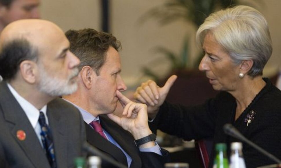 Škotijoje susirinkę G20 finansų ministrai diskutuoja ekonomikos ir klimato kaitos klausimais.