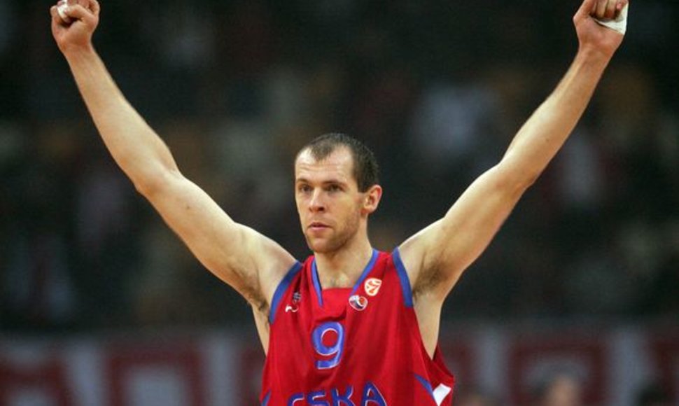 R.Šiškauskas buvo rezultatyviausias CSKA krepšininkas, į „Raptors“ krepšį įmetęs 15 taškų.