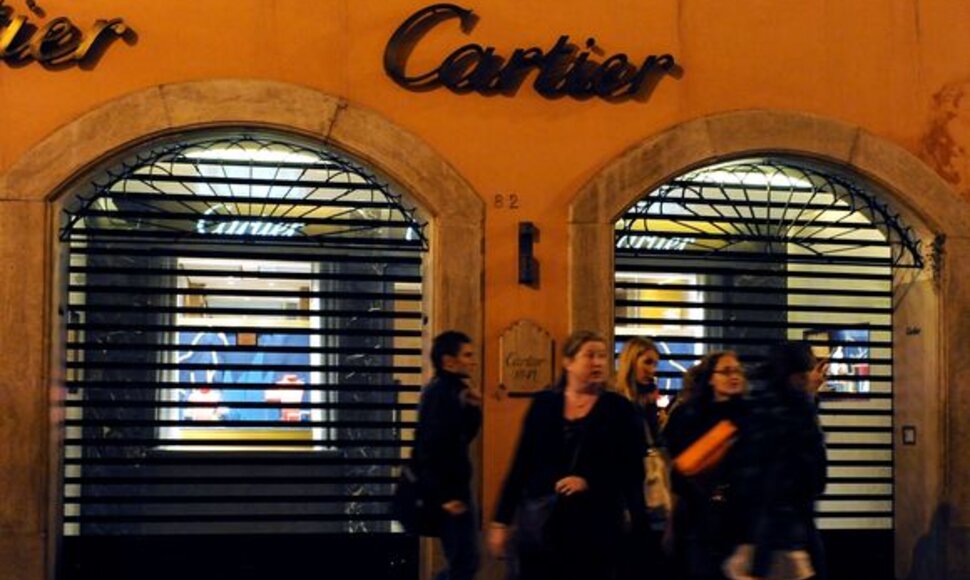&bdquo;Cartier&ldquo; parduotuvė Romoje, ki&scaron; kurios pavogtas brangus žiedas.