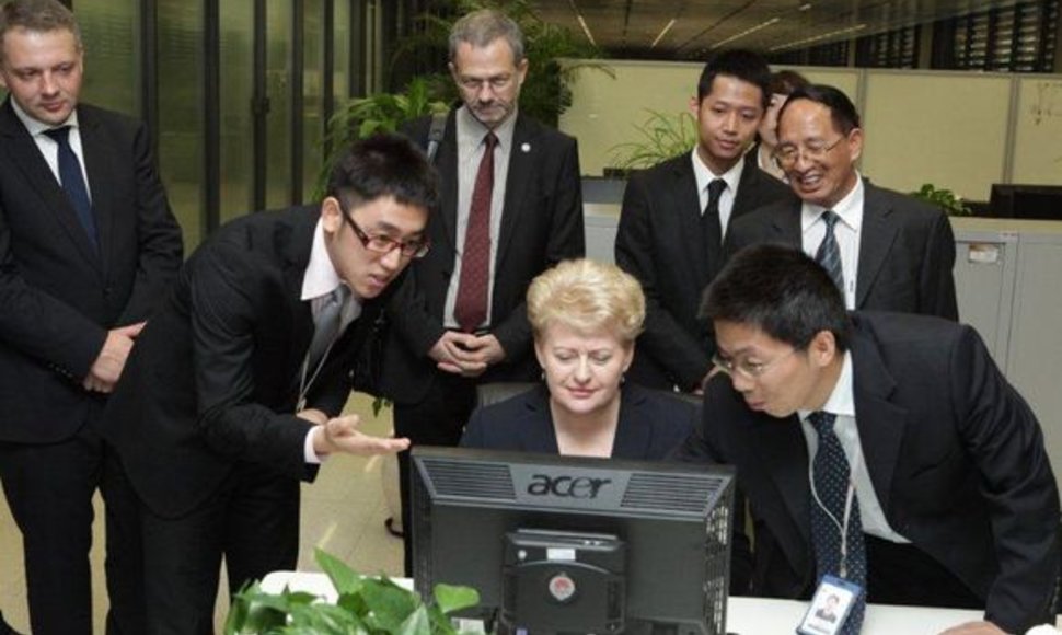 Grybauskaitė lankėsi Šanchajuje