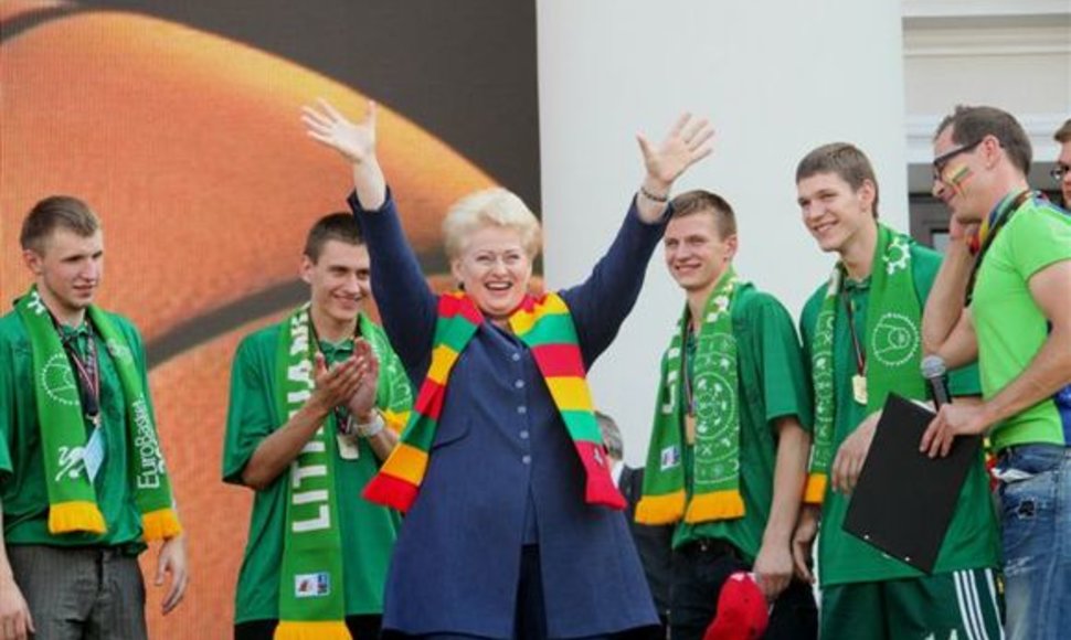 Dalia Grybauskaitė krepšininkų sutiktuvėse.
