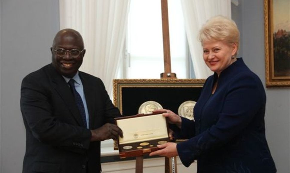 Jacquesas Dioufas ir Dalia Grybauskaitė