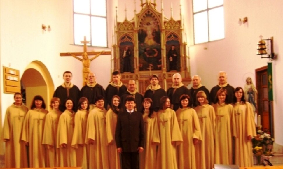 Kauno Vytauto Didžiojo bažnyčios kamerinis choras „Cantate Domino“.