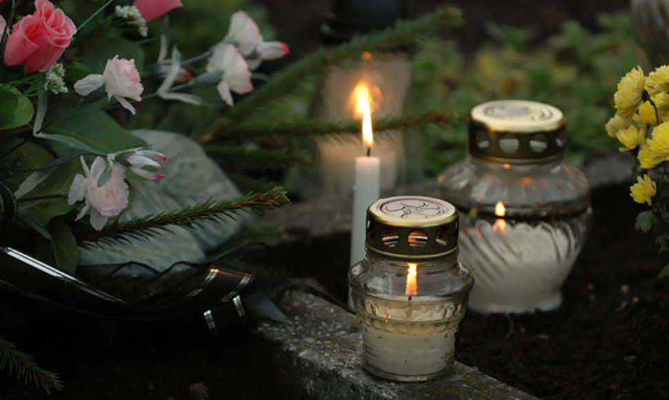 Žvakutės kapinėse, Kaišiadorių rajone