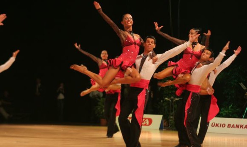 Sportinių šokių ansamblis „Žuvėdra“ yra pelnęs ir Europos, ir pasaulio čempionatų aukso medalius. 