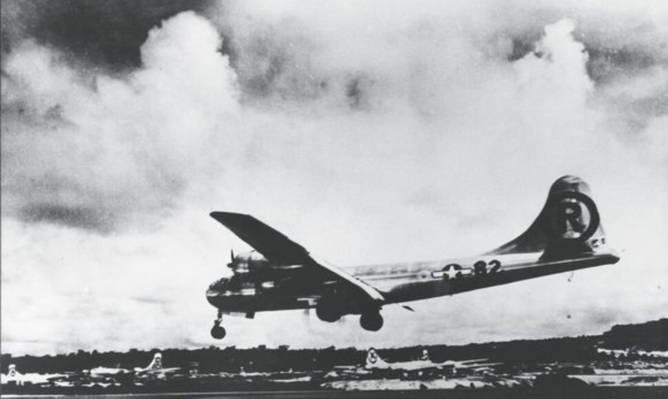 Amerikiečių bombonešis B29, 1945 m. numetęs bombą ant Hirosimos