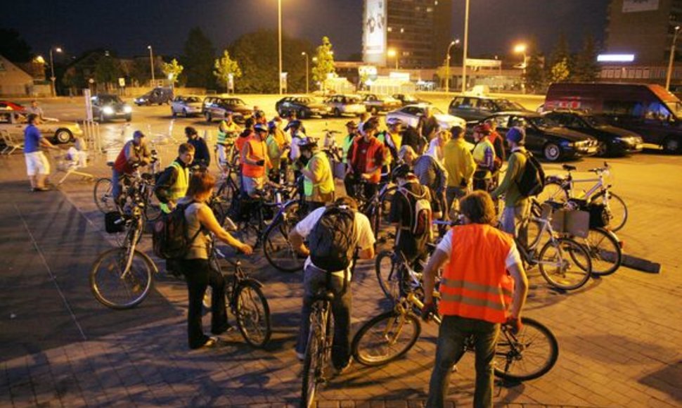 Kauno dviratininkai organizuoja įvairias akcijas, prie kurių kviečia prisijungti visus norinčius. 