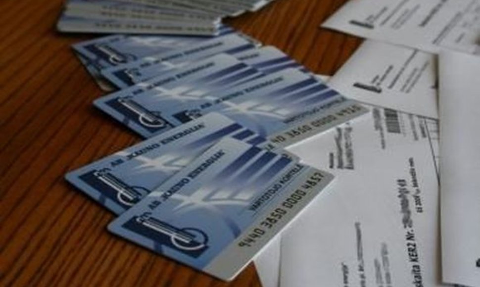 Bendrovė „Kauno energija“ vartotojams siūlo už paslaugas atsiskaityti elektronine vartotojo kortele.
