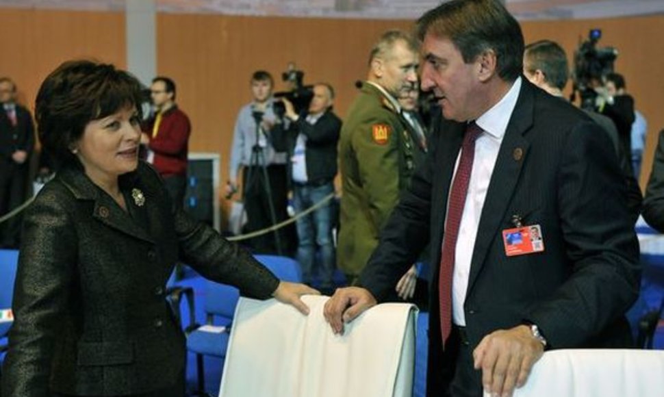 Krašto apsaugos ministrė Rasa Juknevičienė dalyvavo Bratislavoje vykusiame neoficialiame NATO gynybos ministrų susitikime.