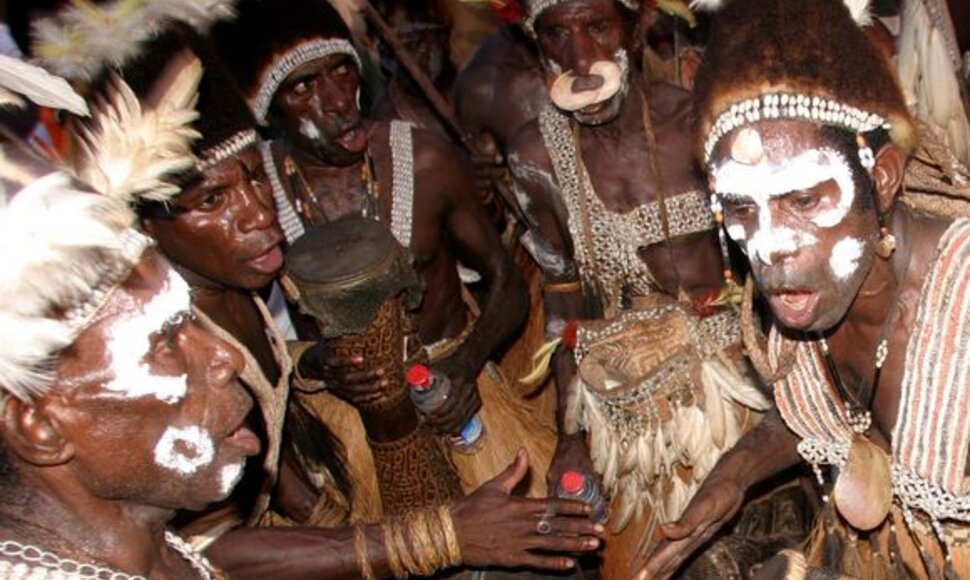 Asmat genties pasirodymas