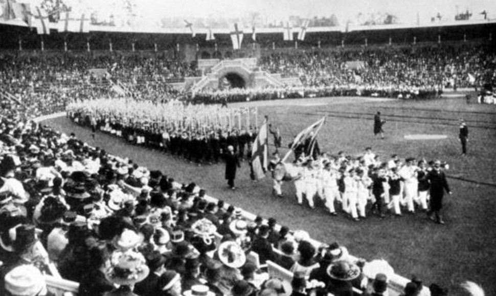 1912 Stokholmo stadione vyko 6 vasaros olimpinių žaidynių atidarymas