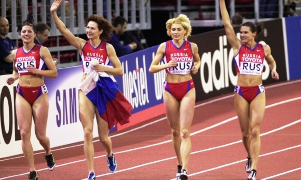 Natalija Nazarova (dešinėje) tikisi dalyvauti pasaulio čempionate