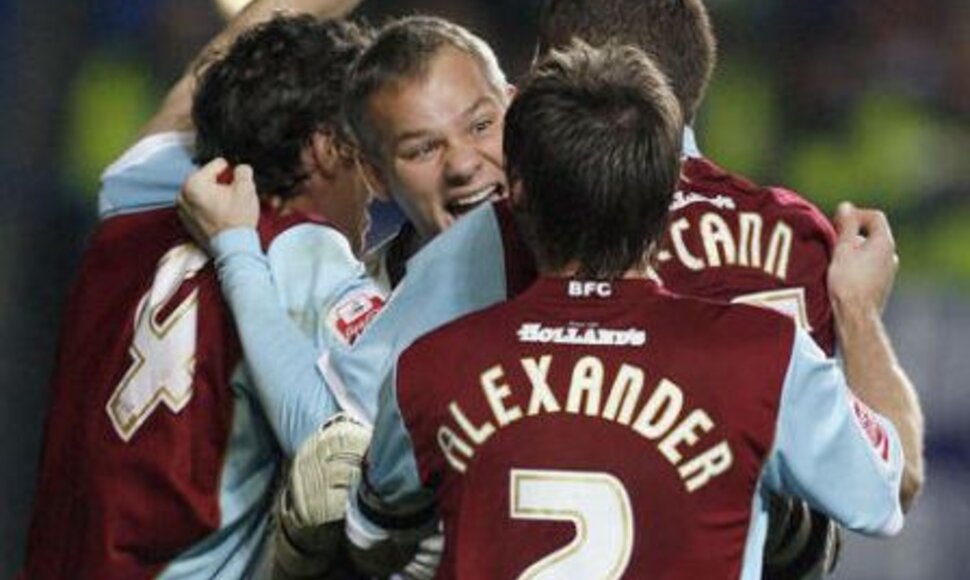 „Arsenal“ turėjo pripažinti antrojo diviziono „Burnley“ komandos pranašumą