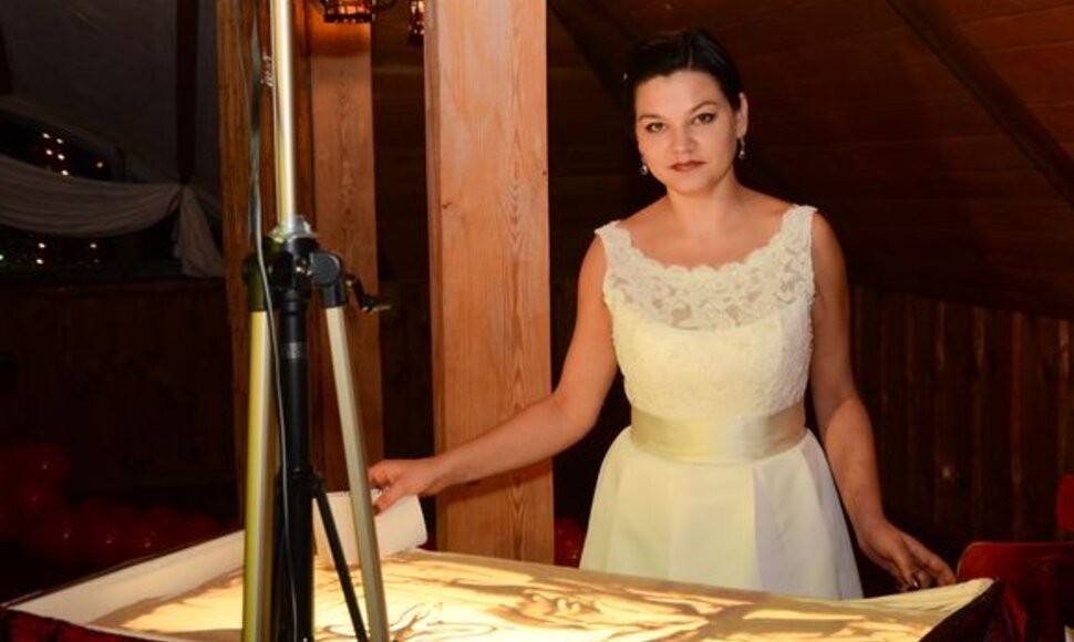 Smėlio menininkė Jurgita Minderytė