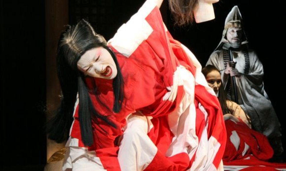 Japonų režisieriaus Tadashi Suzuki spektaklis „Dionisas“