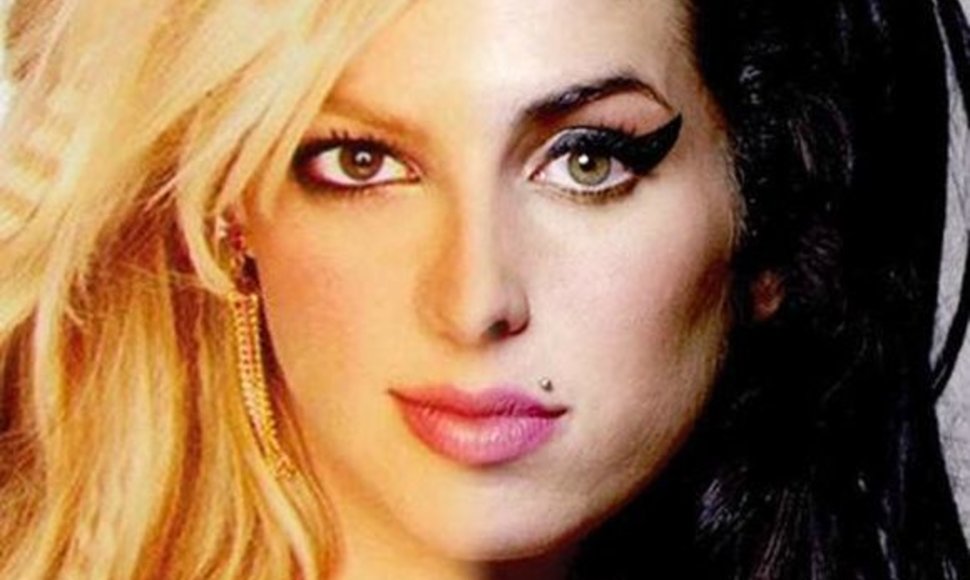 Britney vs Amy Winehouse