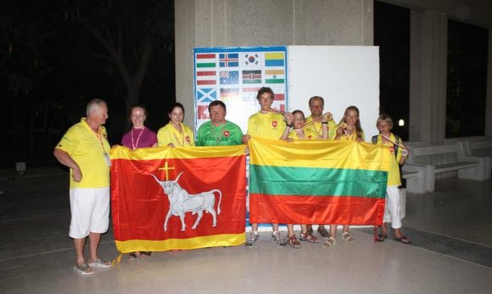 Lietuvai varžybose atstovavo Kauno buriavimo mokyklos „Bangpūtys" jaunieji buriuotojai.
