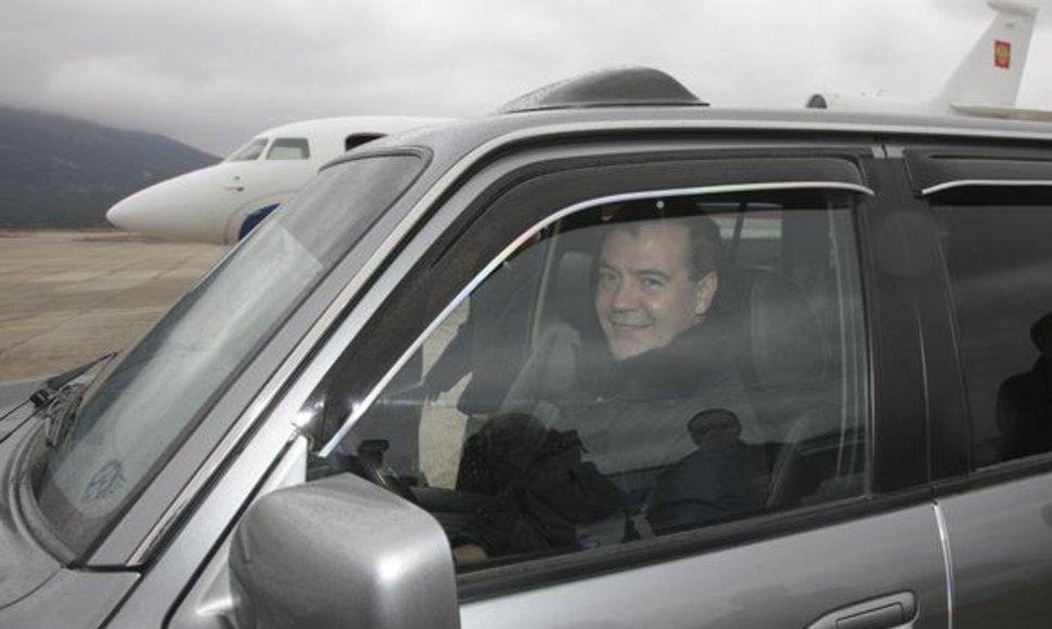Rusijos prezidentas Dmitrijus Medvedevas pirmadienį lankėsi vienoje iš Kurilų salų. 