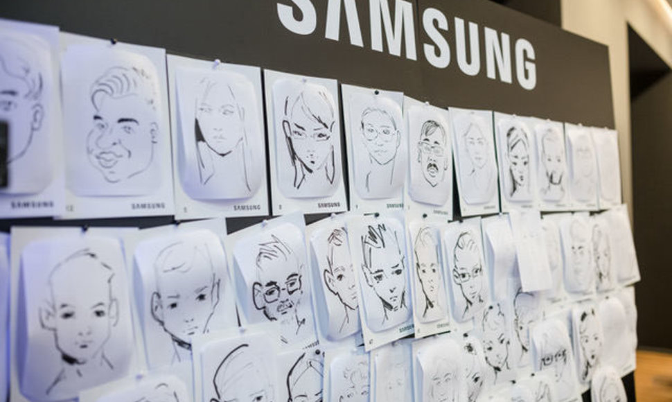 „Samsung“ Klaipėdoje atidarė naują parduotuvę. 
