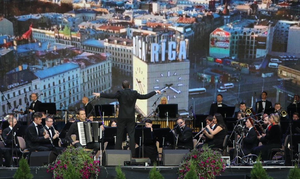 Vilniuje skamba „Šimtmečio garsai“ – trijų Baltijos šalių sostinės švenčia Laisvę! 