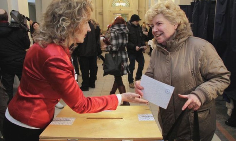 Latvijoje – istorinis referendumas.