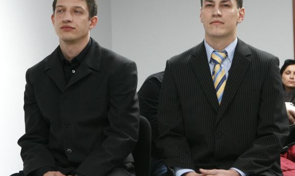 Donatas Balčytis teisme (dešinėje)
