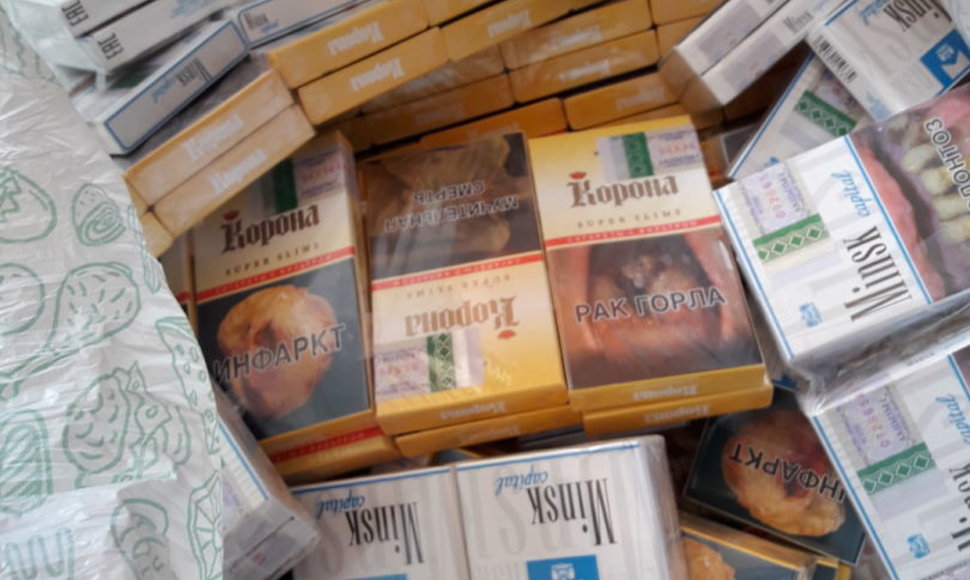 Klaipėdiečio namuose pareigūnai aptiko 531 pakelį kontrabandinių cigarečių. 