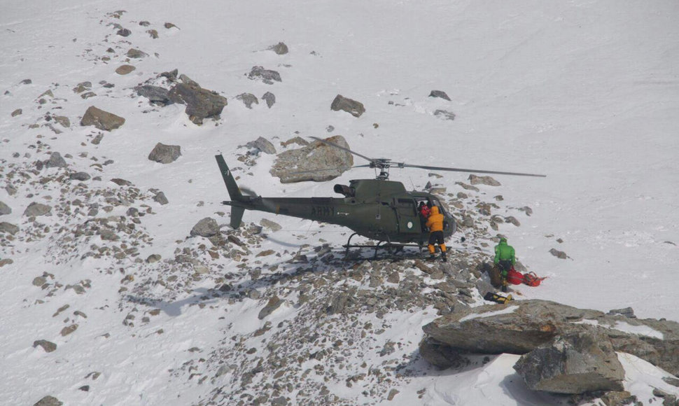 Gelbėjami alpinistai