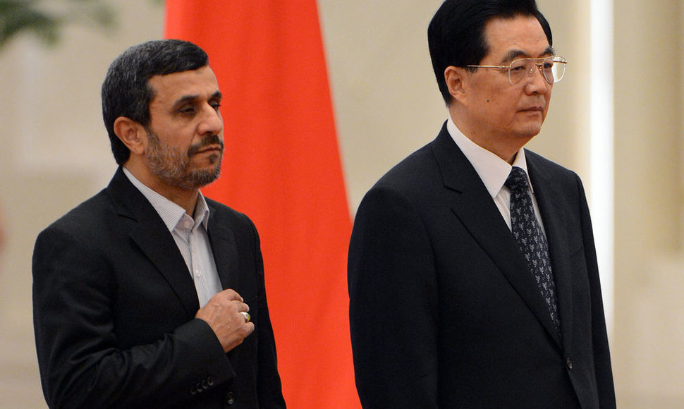 Kinijos prezidentas Hu Jintao (dešinėje) ir Irano prezidentas Mahmoudas Ahmadinejadas 